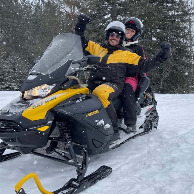 Laurentians: Snowmobile Guided Tour - Starting at 95 Chemin des Iles