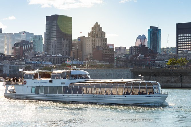 Le Bateau-Mouche Sightseeing Cruise in Montreal - A simple way to get your Montreal bearings