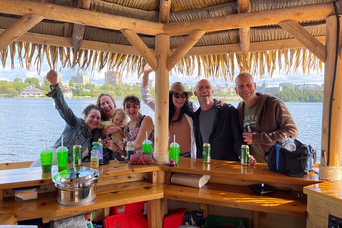 Lilo Floating Tiki Bar on the Ottawa River - Key points to know before booking
