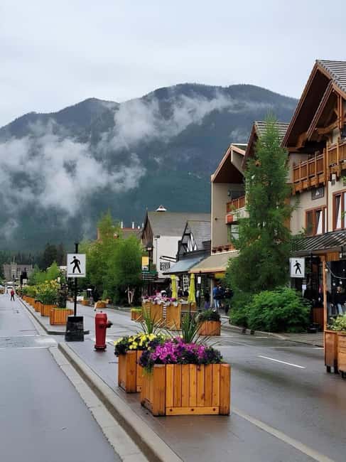 Louise Louise, Banff Gondola, Minnewanka & Emerald Lakes - What the $76 price really gives you