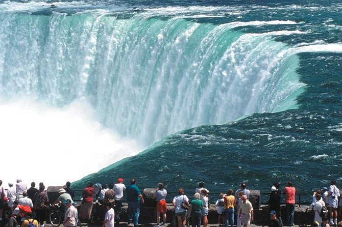 Luxury Niagara Falls Day Trip from Toronto with Cruise and Lunch - Morning pickup from Toronto