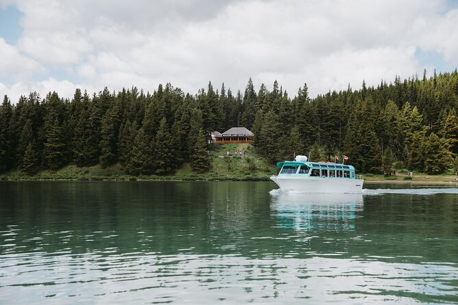 Maligne Lake Cruise - Who will enjoy this cruise most?