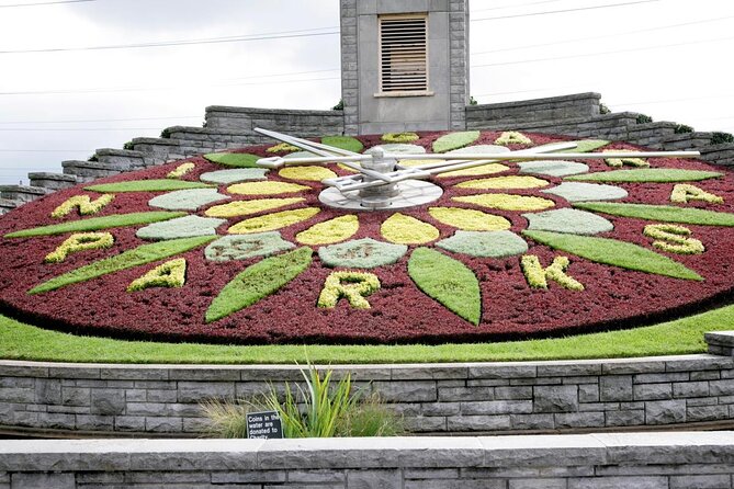 Mississauga: Niagara Falls Day Tour with Boat Cruise - Key points at a glance