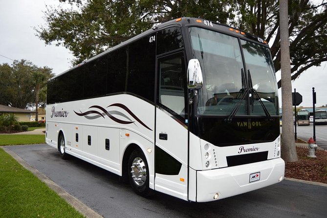 Mississauga: Niagara Falls Day Tour with Boat Cruise - Three hours beside Horseshoe Falls