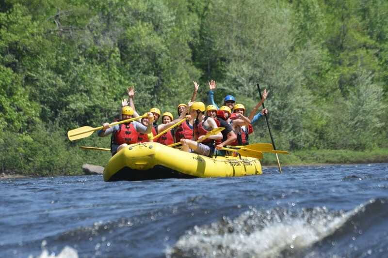 Mont-Tremblant: Half-Day White Water Rafting - How the guides shape the experience