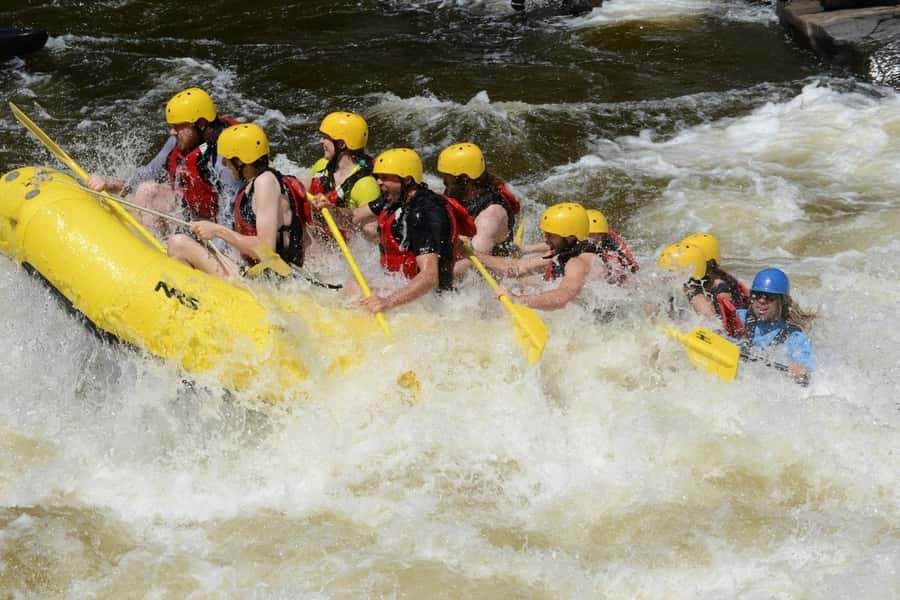 Mont-Tremblant: Half-Day White Water Rafting - Getting to the centre from Mont-Tremblant