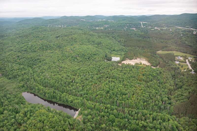 Mont Tremblant: Helicopter Tour with Optional Stopover - Weather and the pilot can shape the day