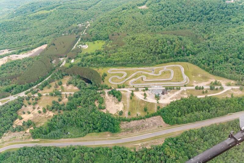 Mont Tremblant: Helicopter Tour with Optional Stopover - What the aircraft setup means for you