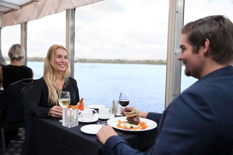 Montréal: 3 or 5-Course Dinner Cruise with DJ & Dancing - Key Points Before You Book