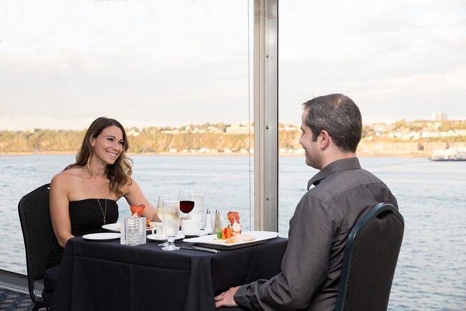Montreal Gourmet Dinner Cruise with DJ & Dancing - Dinner Choices: Good Food, With Different Expectations