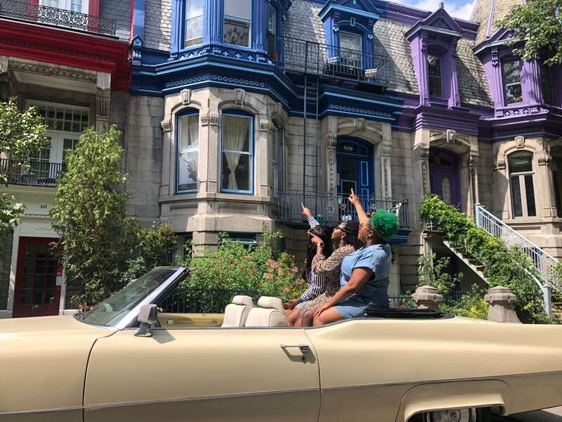 Montréal: Guided Tour in Vintage Convertible Cadillac - Mount Royal and the five-minute walk to the lookout
