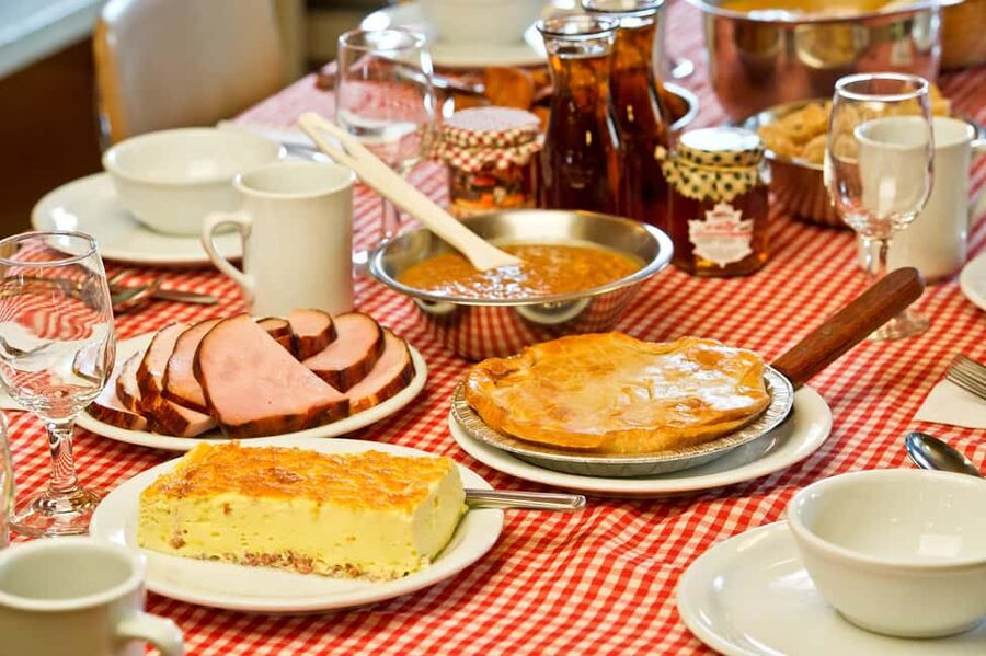 Montreal: Maple Syrup Tour with Sugar Shack & Local Cuisine - Five things to know before you book