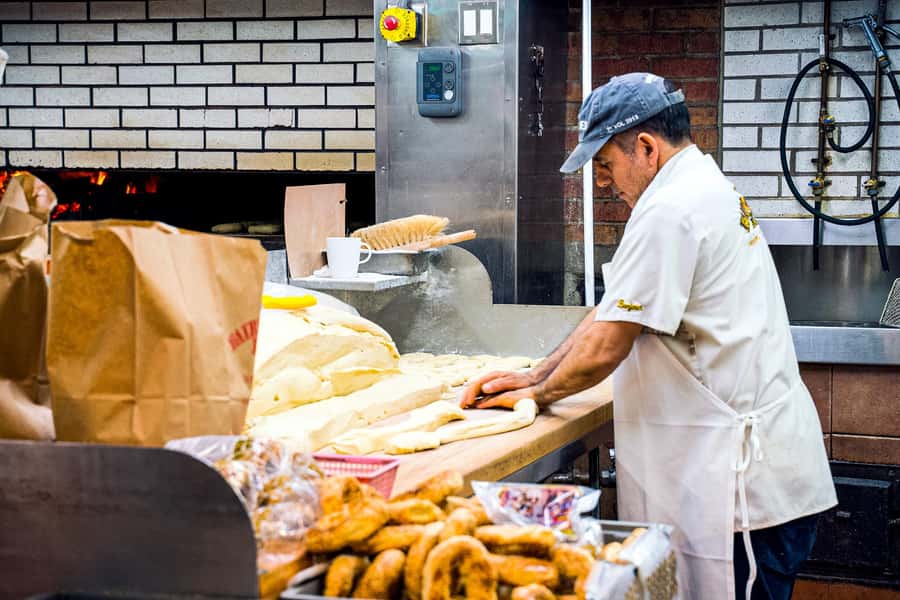 Montreal: Mile End District Food Tour with 8+ Tastings - Italian coffee and hand-piped Sicilian cannoli