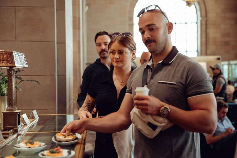 Montreal: Old Montreal Food and Drink Guided Walking Tour - Key points at a glance
