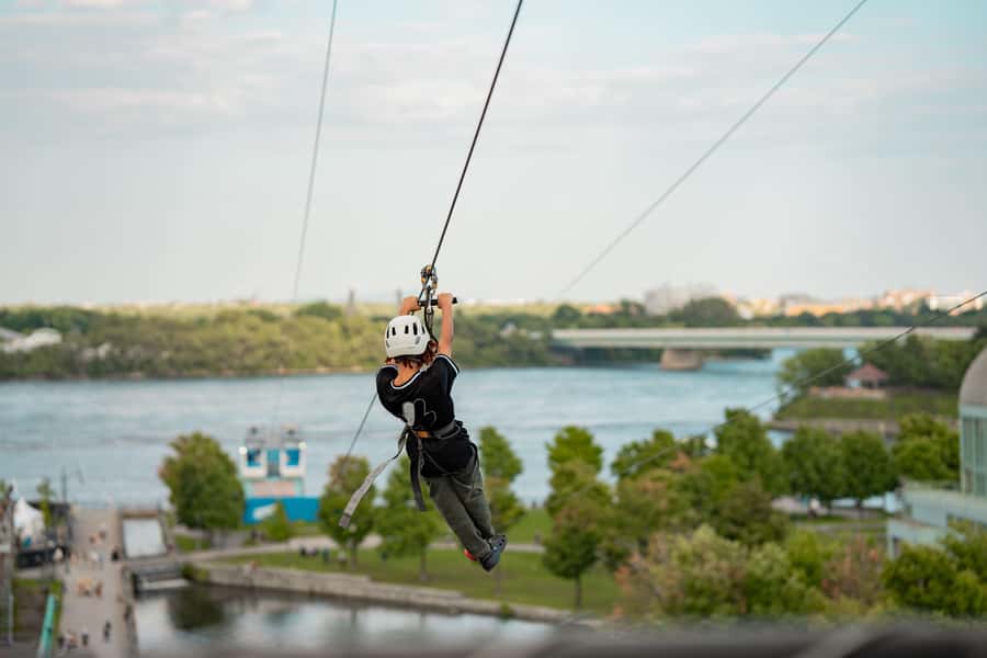 Montreal Old Port: Urban Zipline Ticket - Key points to know before you go