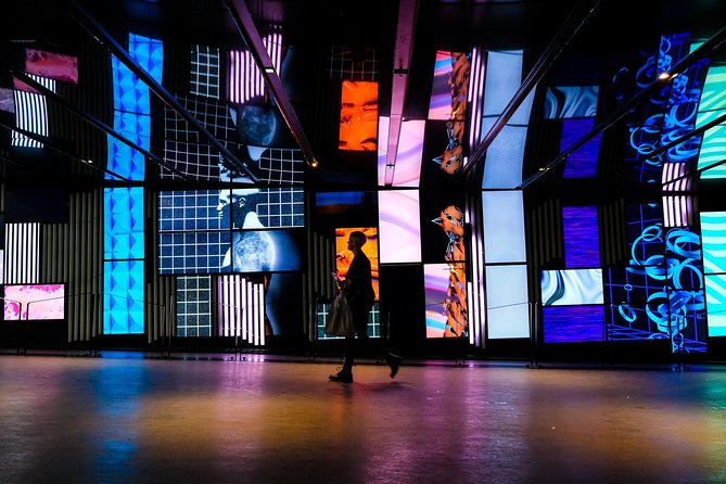 Montreal RESO Underground City + Downtown Tour by MTL Detours - Finding Your Way Through the RÉSO Network