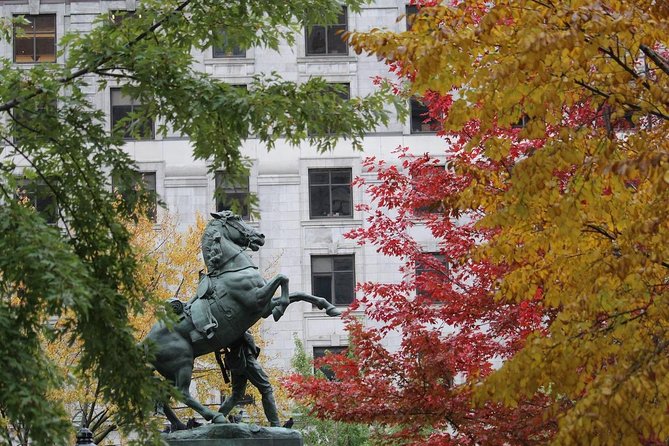 Montreal Shore Excursion: Pre- or Post-Cruise Guided Sightseeing Tour of Montreal - The bilingual format: useful, but slower