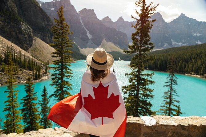 Moraine Lake and Lake Louise Tour from Calgary - Canmore - Banff - Lake Louise, one hour beside the famous blue water