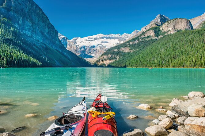 Moraine Lake Lake Louise Emerald Lake Banff Town & Natural Bridge - Five useful things to know before you book