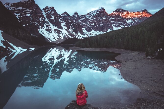 Moraine Lake & Lake Louise Sunrise | Award-Winning Premium Tour - What the guides add to the experience