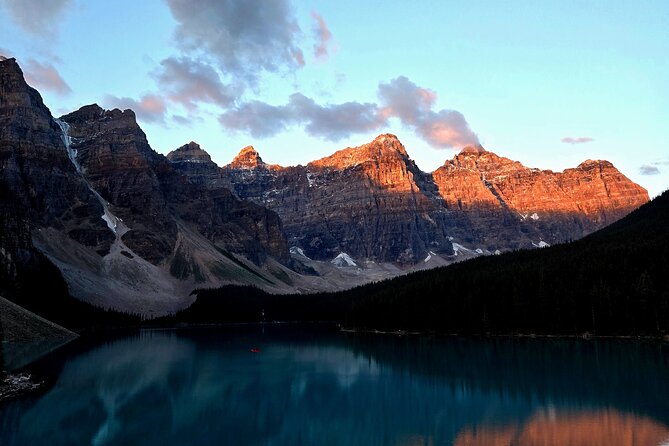 Moraine Lake Sunrise(2.5hrs)&Lake Louise(2hrs) from Canmore/Banff - Moraine Lake before the crowds