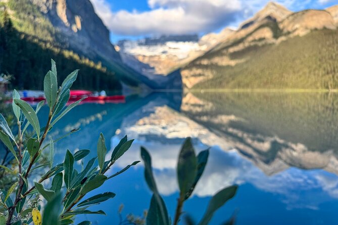 Morning Tour at Moraine Lake(2hrs) & Lake Louise(2hrs) - Who will get the most from this experience