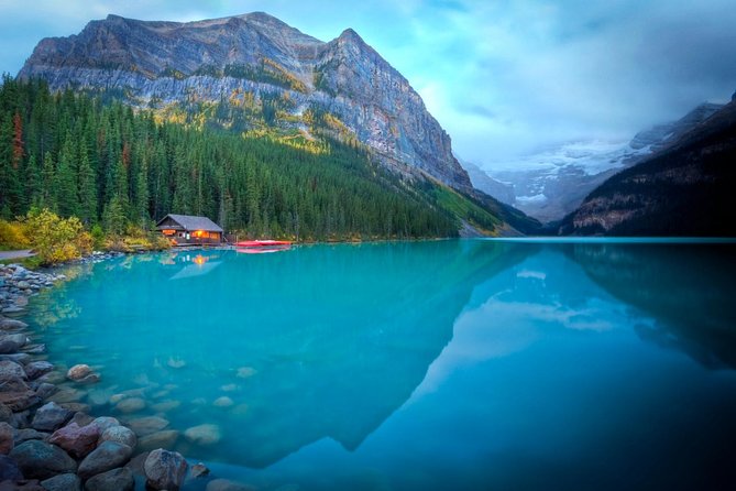Mountain Lakes and Waterfalls - roundtrip from Calgary - Key points at a glance