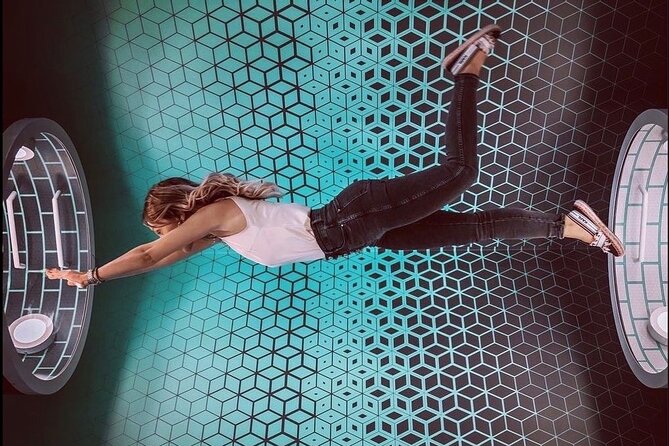 Museum of Illusions Admission in Toronto - Quick takeaways