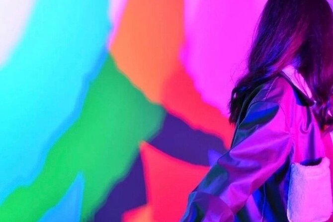 Museum of Illusions Admission in Toronto - A self-guided hour with plenty of photo stops
