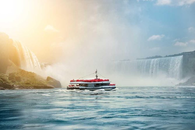 Niagara Falls and Niagara-on-the-Lake Day Tour from Toronto - One hour in Niagara-on-the-Lake