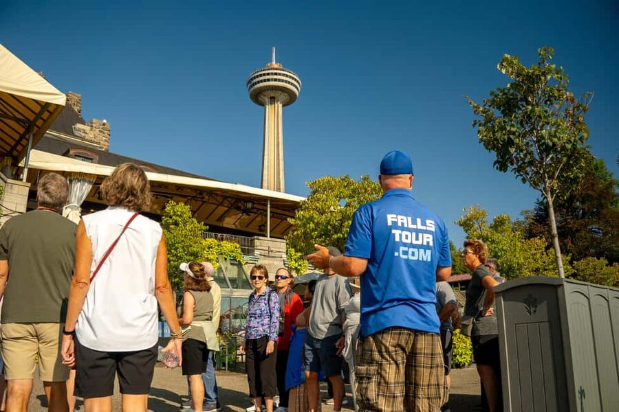 Niagara Falls Boat Cruise with Historical Walking Tour - Table Rock Welcome Centre and the Canadian viewpoint