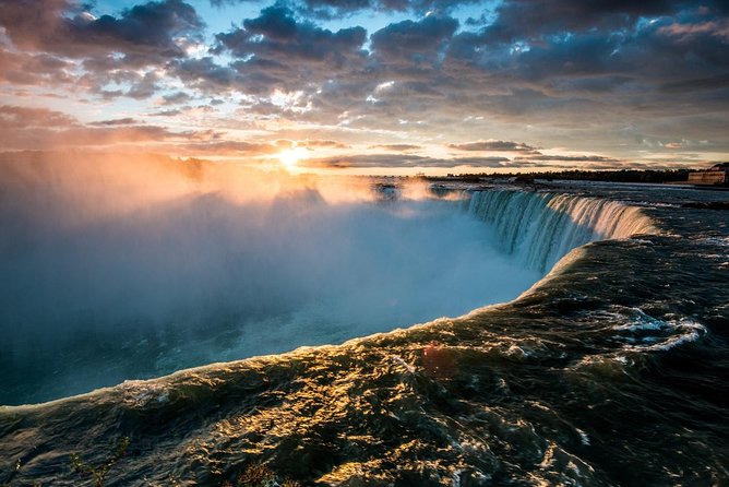 Niagara Falls Canada Day + Night Small Group Tour w/Falls Dinner - The Niagara Parkway drive fills in the gaps