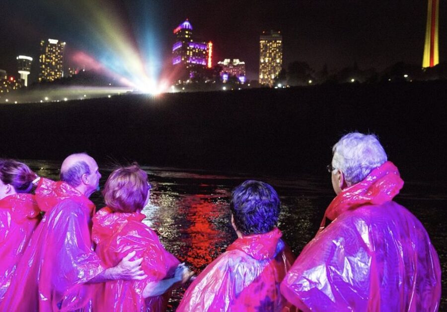 Niagara Falls, Canada: Evening Fireworks Cruise - The 40-minute route and what you see