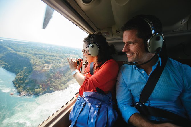 Niagara Falls Canada Helicopter Tour - Ten Minutes Over Three Waterfalls