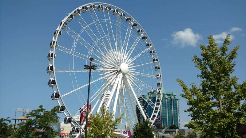 Niagara Falls, Canada: Niagara SkyWheel Ticket - The evening ride: lights, water, and fireworks