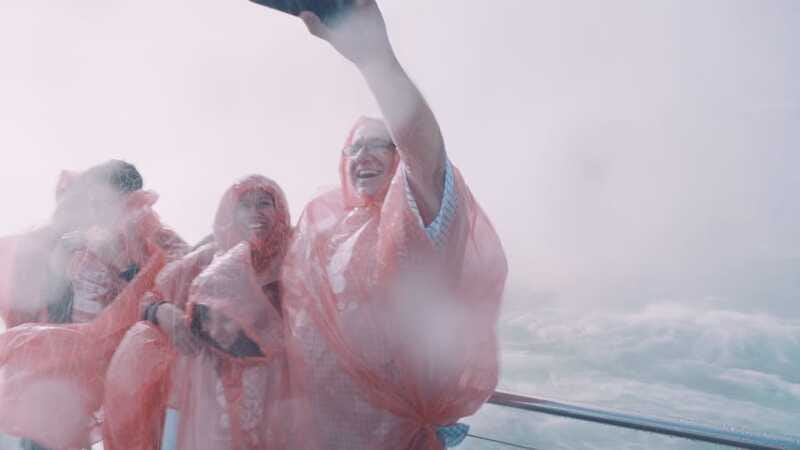 Niagara Falls: Day & Night Tour with Boat Ride and Dinner - The pace is the main thing to prepare for
