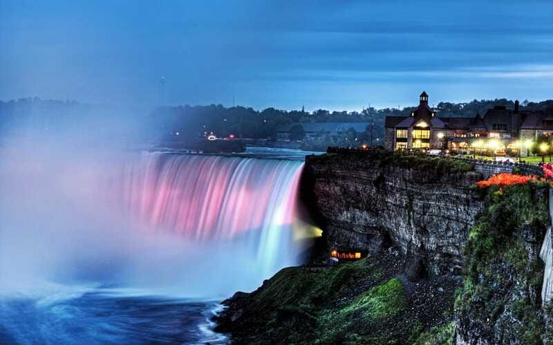 Niagara Falls: Day & Night Tour with Boat Ride and Dinner - Change the colors of Niagara Falls yourself