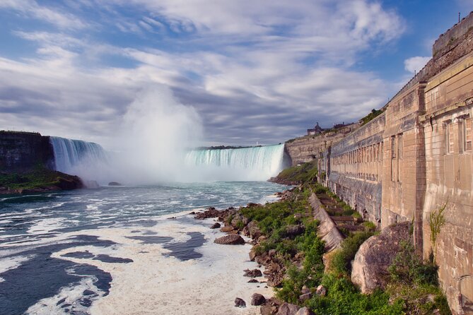 Niagara Falls Day Tour from Toronto with Boat Cruise and Lunch - Key points to know before booking