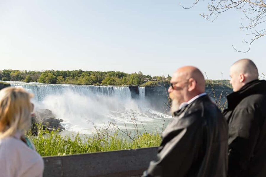 Niagara Falls: Early Access Boat & Journey Behind the Falls - Walking the Canadian viewpoints