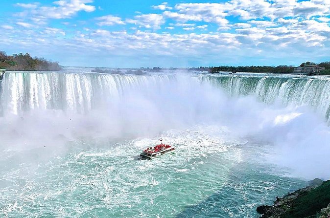 Niagara Falls Eco Walking Tour with Boat Cruise - Is $81.86 a fair price?