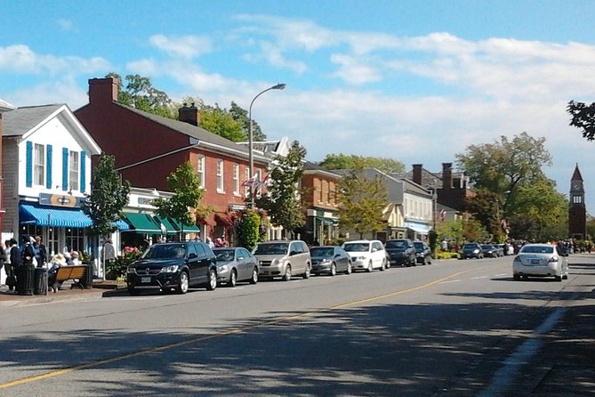 Niagara Falls, Niagara-on-the-Lake, Boat Tour from Toronto - Table Rock, photos, and lunch with a view