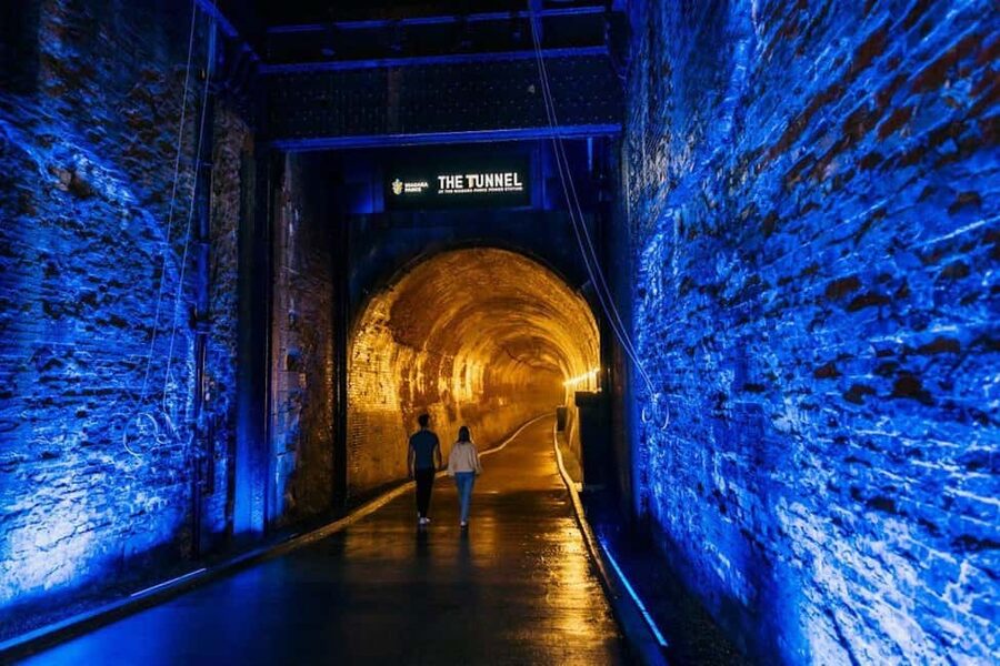 Niagara Falls: Niagara Parks Power Station & Tunnel at Night - Currents in the generator hall