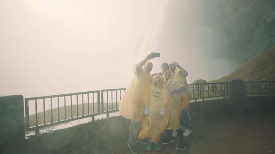 Niagara Falls: Premium Tour, Boat & Journey Behind the Falls - The winter version: Niagara Takes Flight