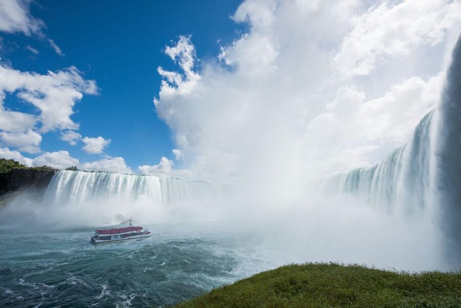 Niagara Falls Scenic Day Tour from Toronto Airport Pickup - Niagara Parkway: the stops between the big views