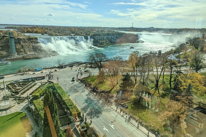Niagara Falls VIP Private SUV Tour: Helicopter & Boat included - A 12-minute helicopter flight above the gorge