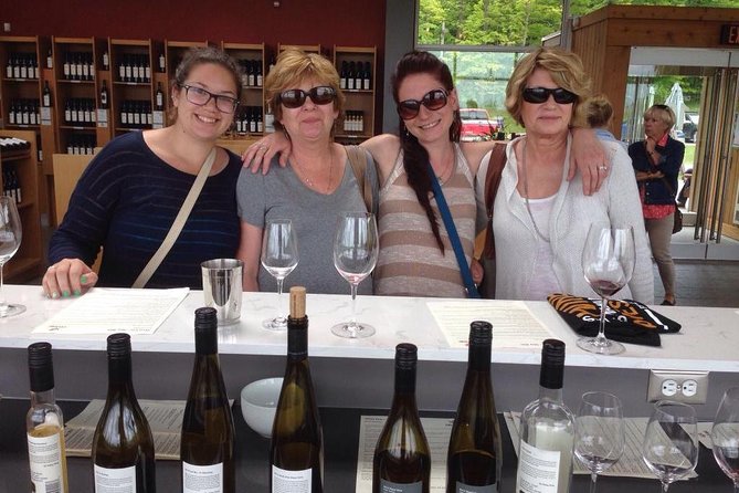 Niagara-on-the-Lake Small Group Wine Tour with Picnic Lunch - Does the tour actually visit Niagara-on-the-Lake?