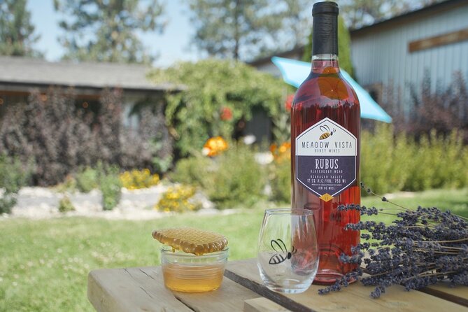 Okanagan Bee Tour and Lunch at Winery in Kelowna - What Happens During the 30-Minute Bee Tour
