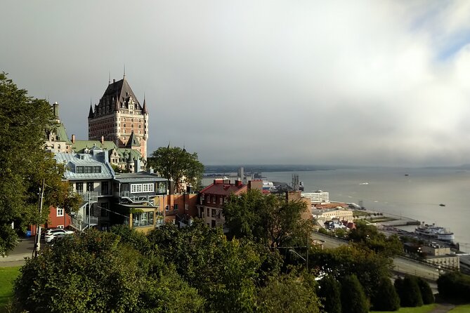 Old Quebec City Private Walking Tour : History and Nature - Starting at the fortifications