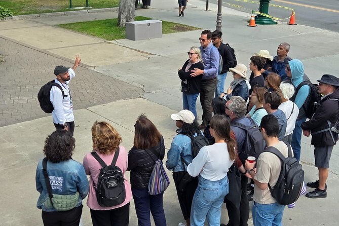 Old Quebec Walking Tour with a Certified Local Guide - Why this short walk works so well