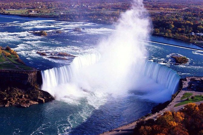 One hour Aerial Tour of Toronto and Niagara Falls with iflyTOTO - Champagne, refreshments, and the overall feel